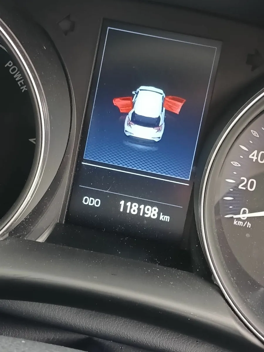 211 toyota chr - Image 2