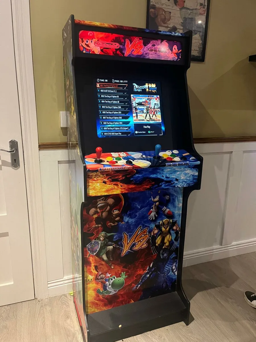 Arcade machine - Image 1