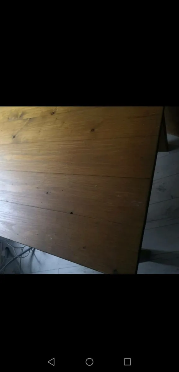 **CLEARANCE** Small Table & 2 Oak Chairs - Image 3