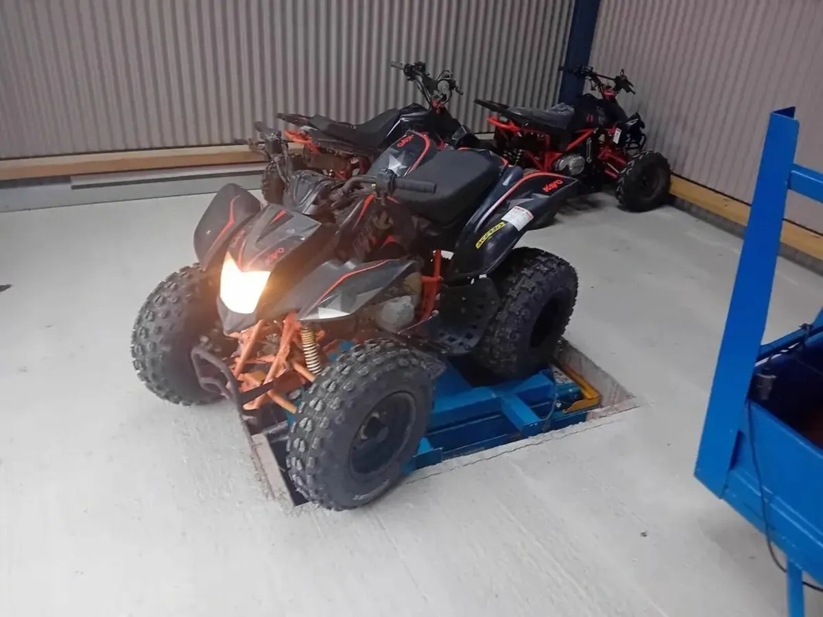 Scissor airbag compressor lift - Image 3