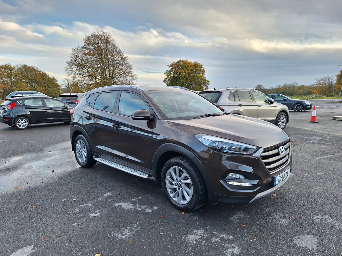 Tucson Executive 1.7 Full Leather/Heated/Camera - Image 1