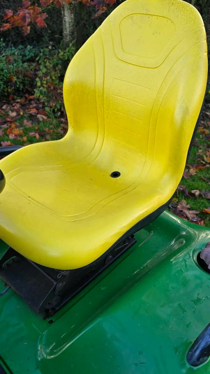 John Deere 4x4 diesel X748 - Image 3