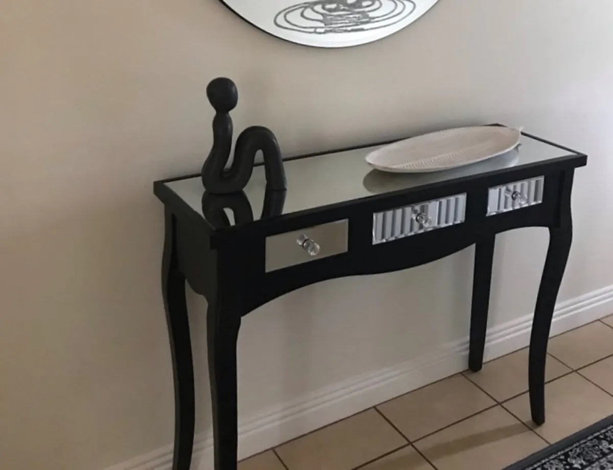 Console table / dressing table - Image 2