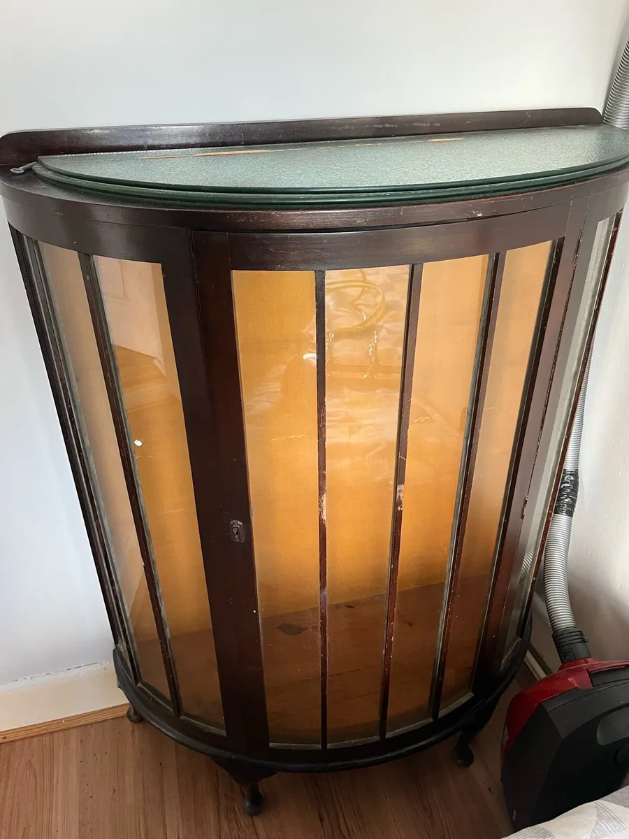 China cabinet - Image 3