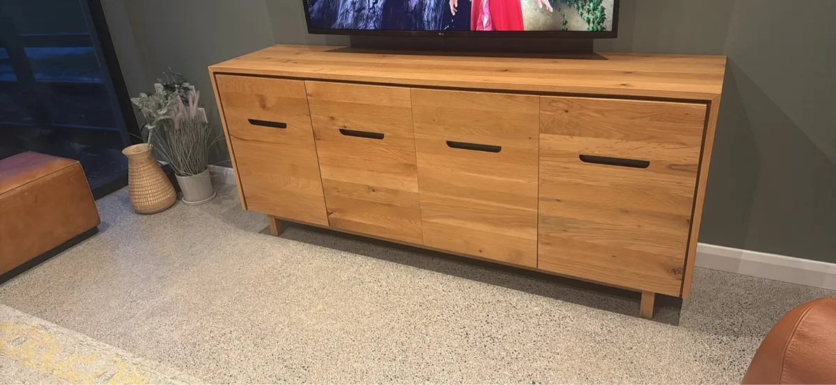 Oak Side Board - Image 1