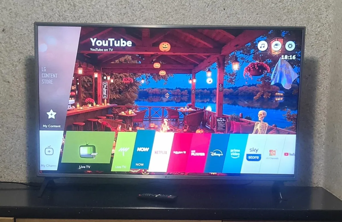 LG 49UH620V – 49” 4K Ultra HD Smart TV - Image 2