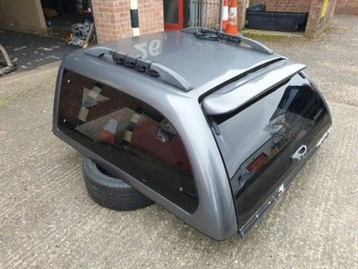 Amarok  Canopy WANTED Grey