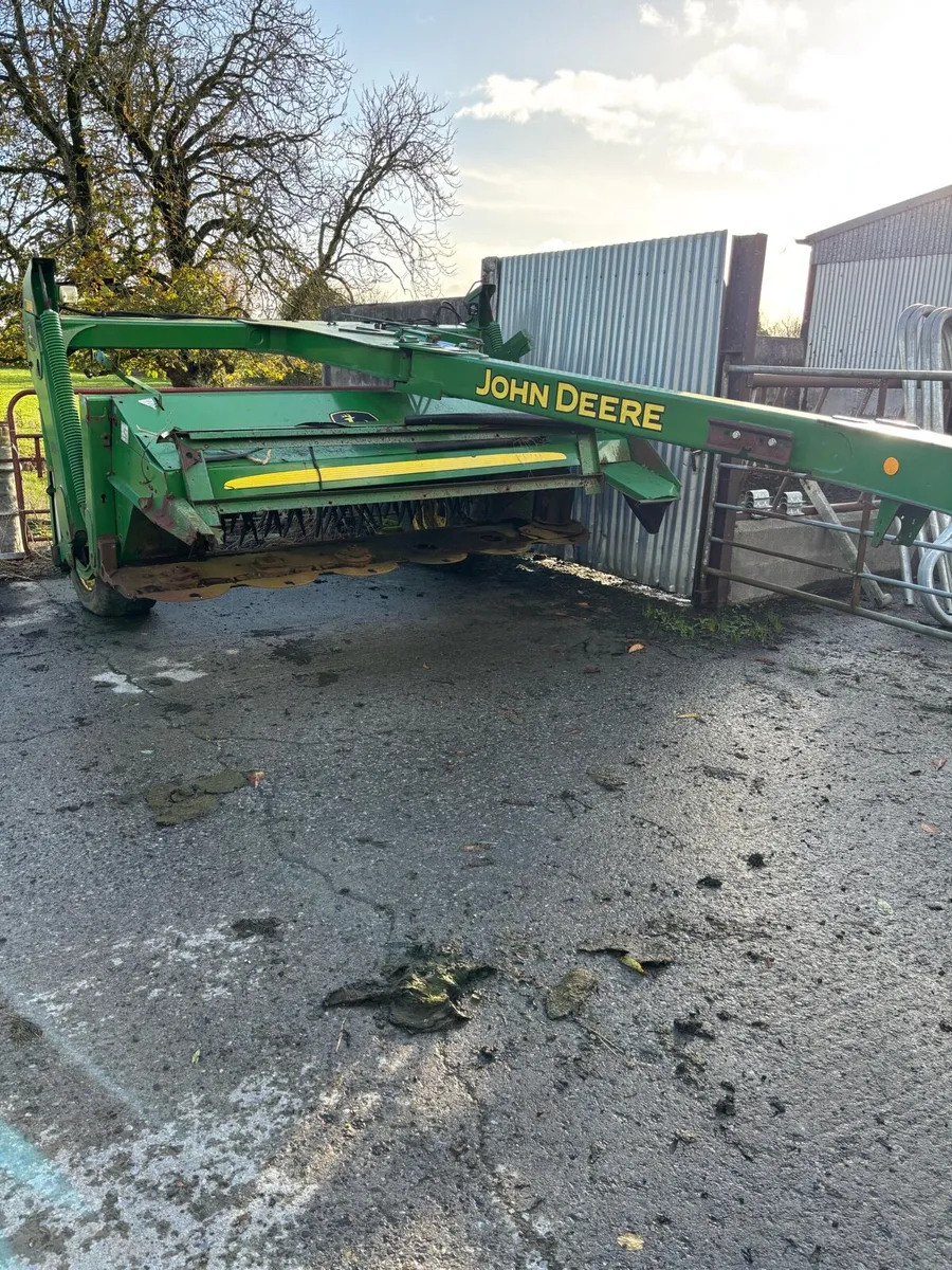 John Deere 530 mower - Image 1