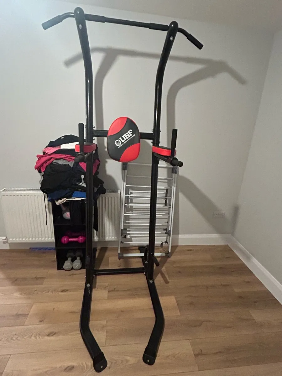 Power tower - Image 1