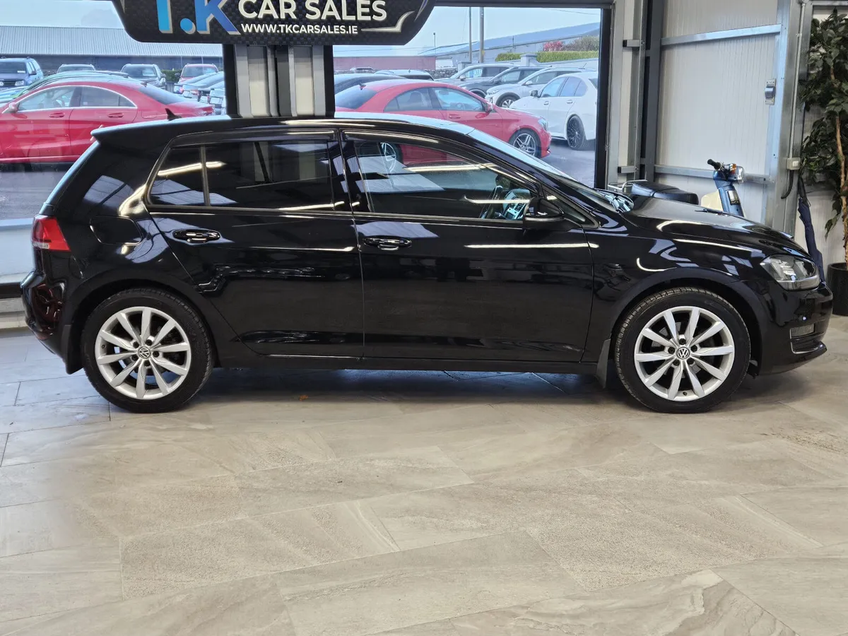 15 VOLKSWAGEN GOLF 1.4 PETROL HIGHLINE - Image 2