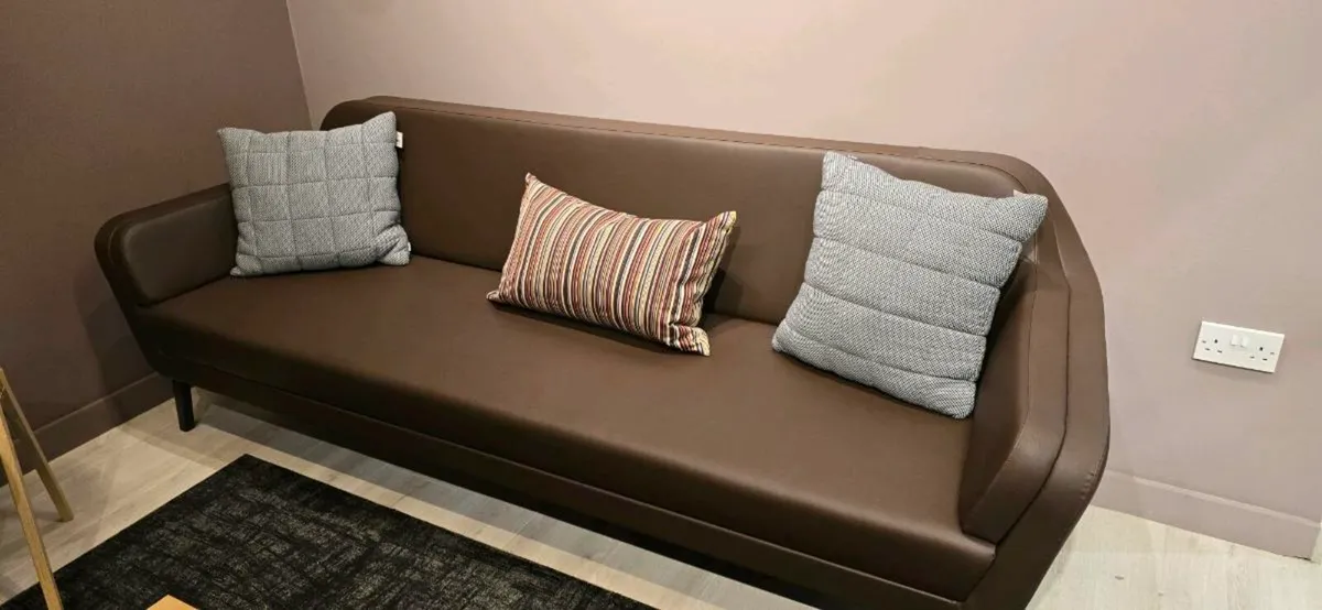 Harc 3 seater sofa ex showroom - Image 1