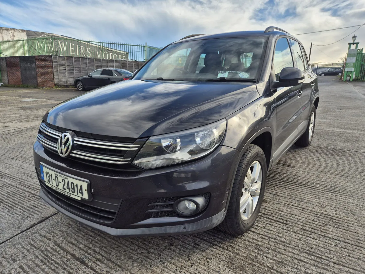 Stunning Volkswagen Tiguan 2013 MONTH END SALE !!! - Image 1