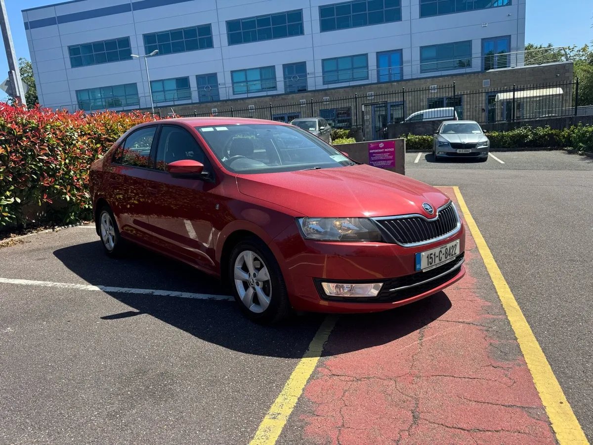 2015 Skoda rapid 1.4 petrol - Image 4