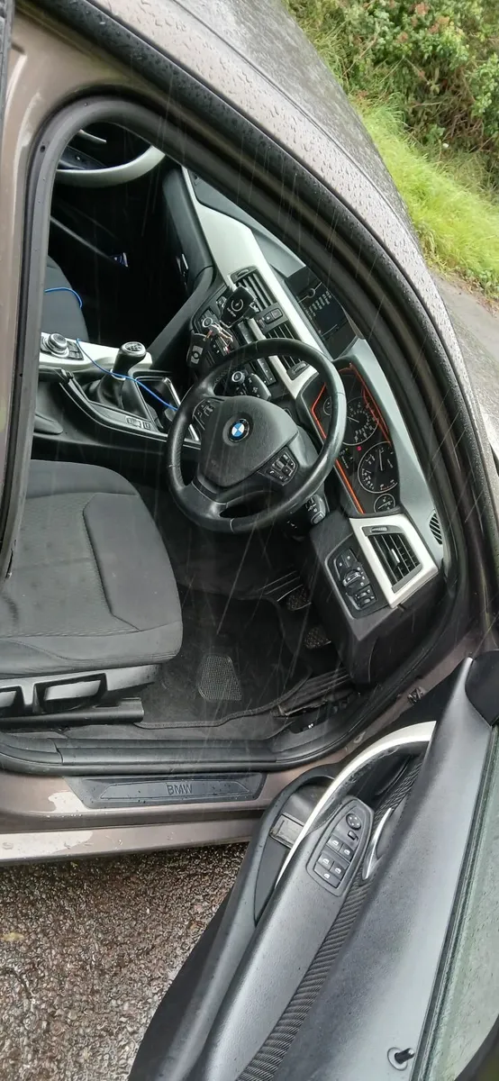 BMW 3-Series 2014 - Image 3