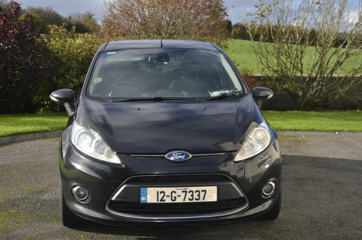 Ford Fiesta 2012 - Image 2