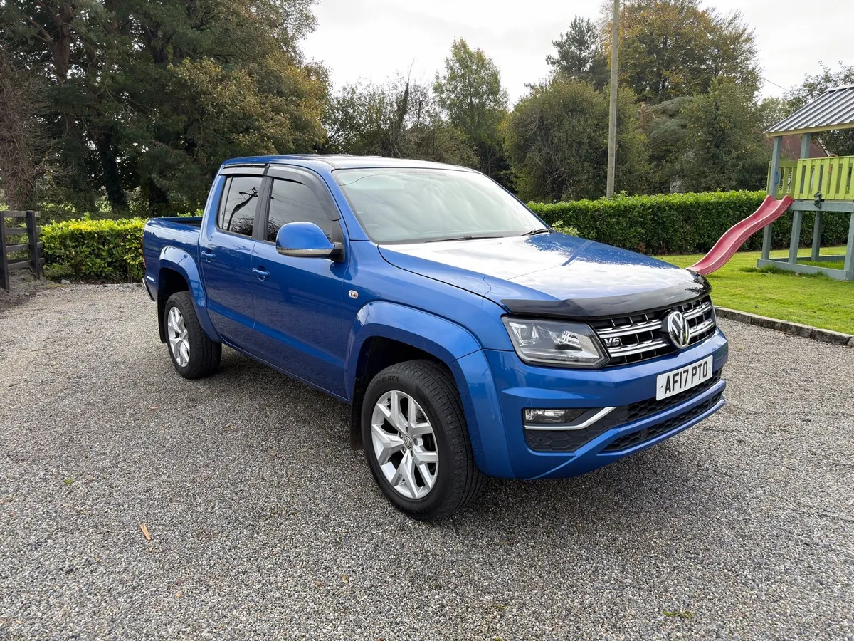 2017 Volkswagen Amarok V6 Aventura - Image 1