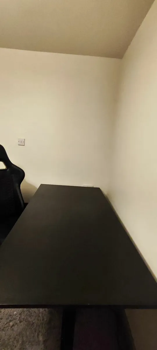 Gaming chair / Desk - Image 4