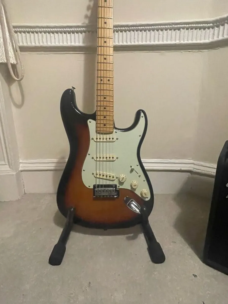 Fender Strat - Image 2