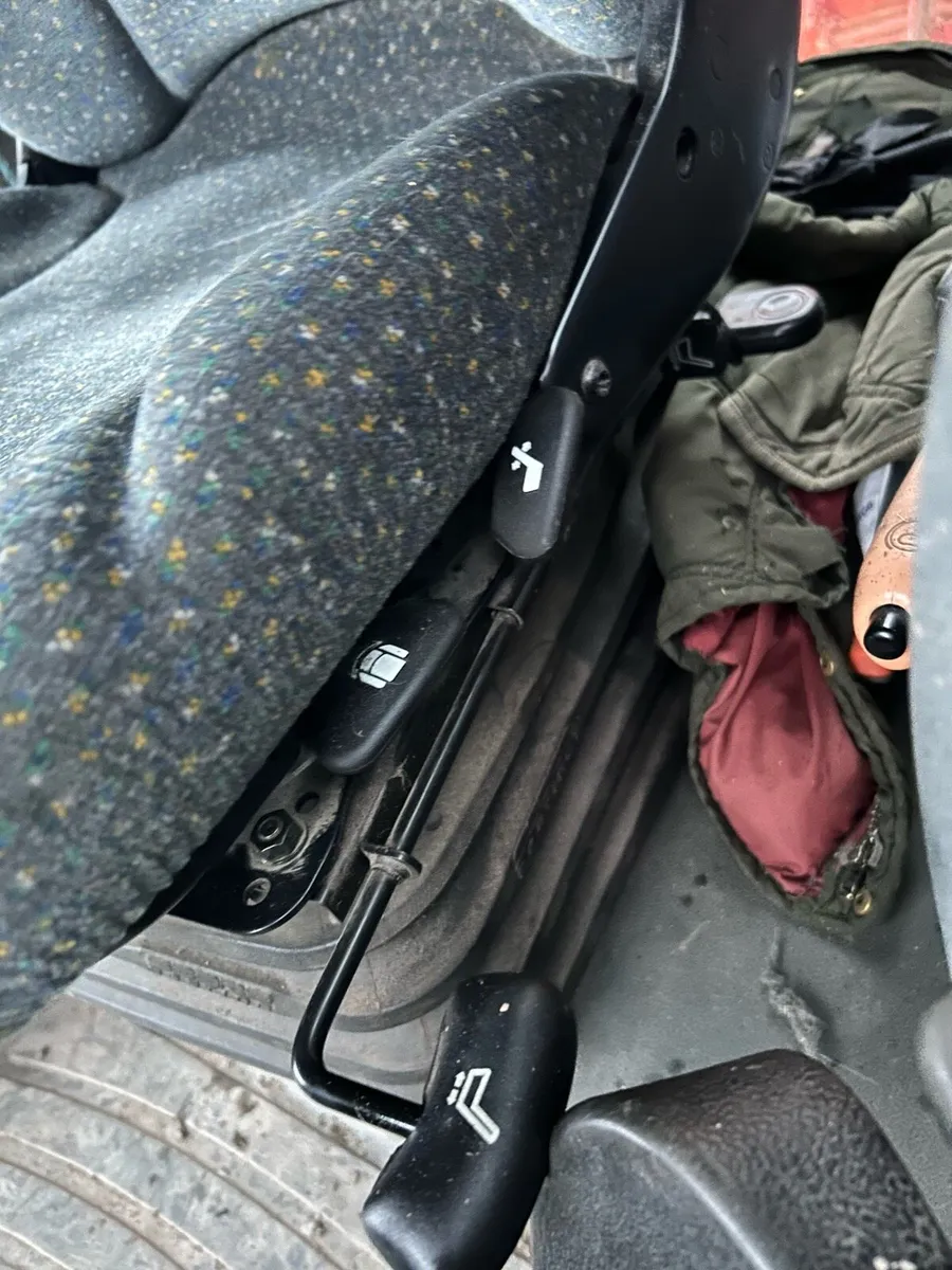 New air tractor seat - Image 3