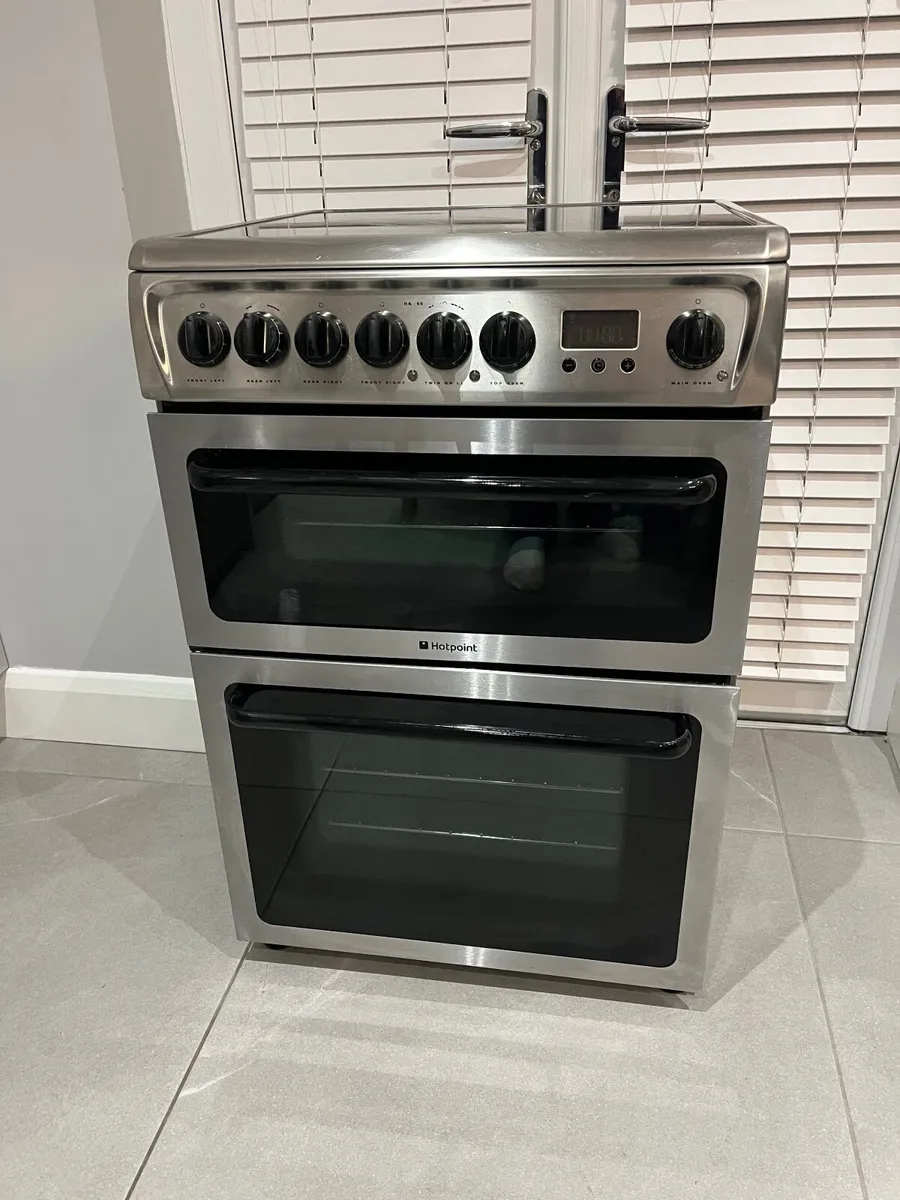 Hotpoint 60cm wide cooker - Image 3