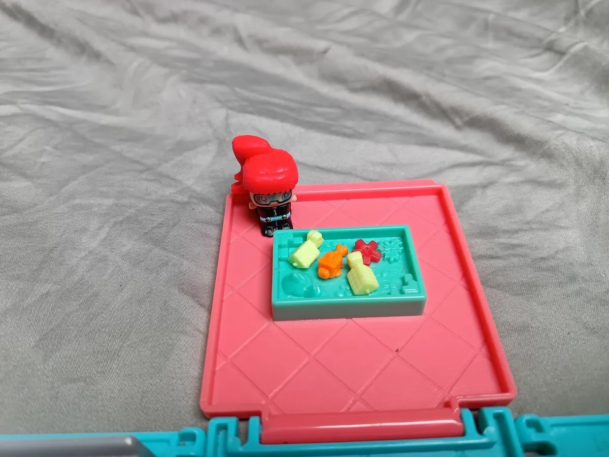 My Mini Mixieq's aquarium play set - Image 3
