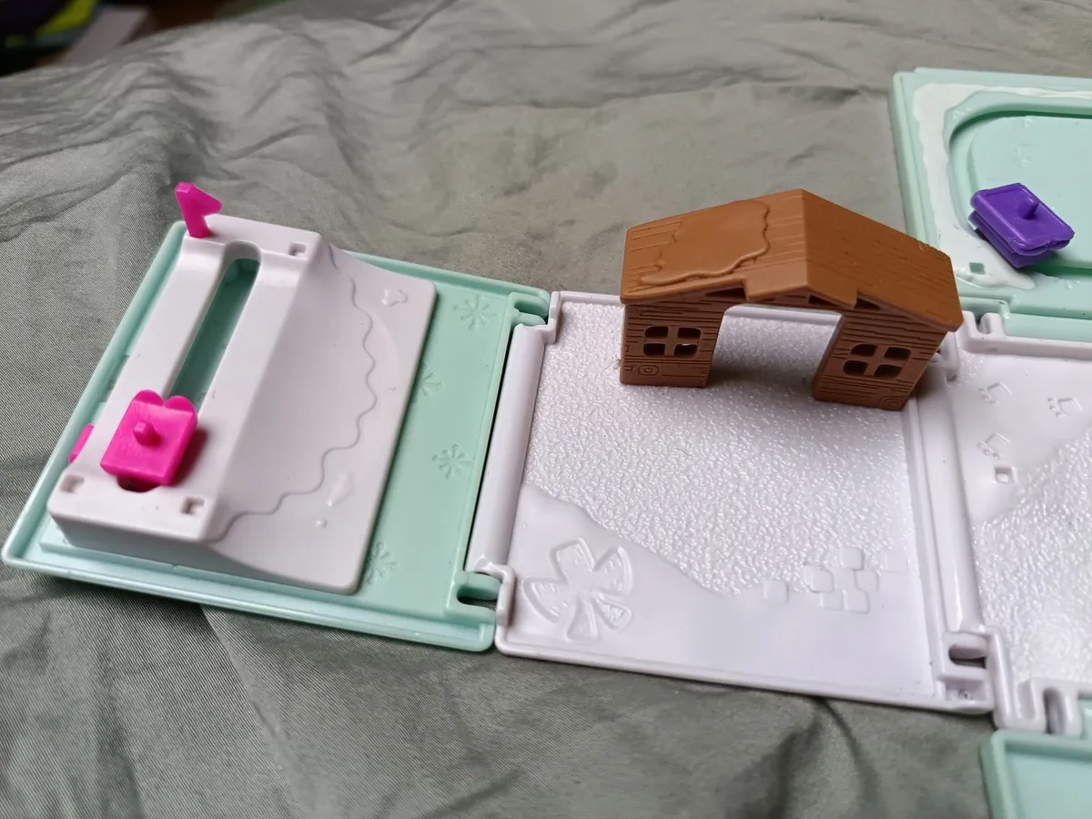 My Mini Mixieq's skiing play set - Image 2