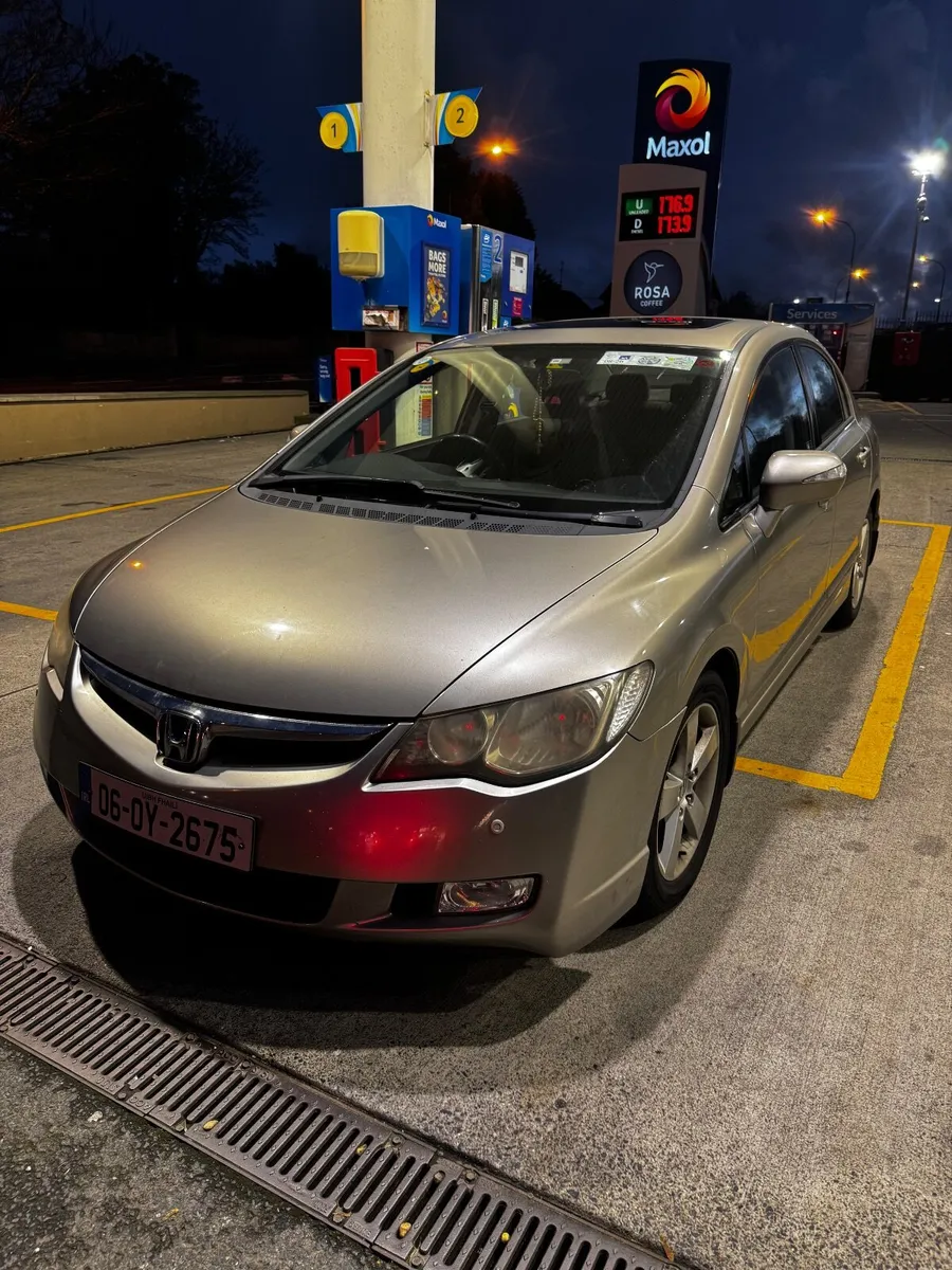 Honda Civic 2006 - Image 1