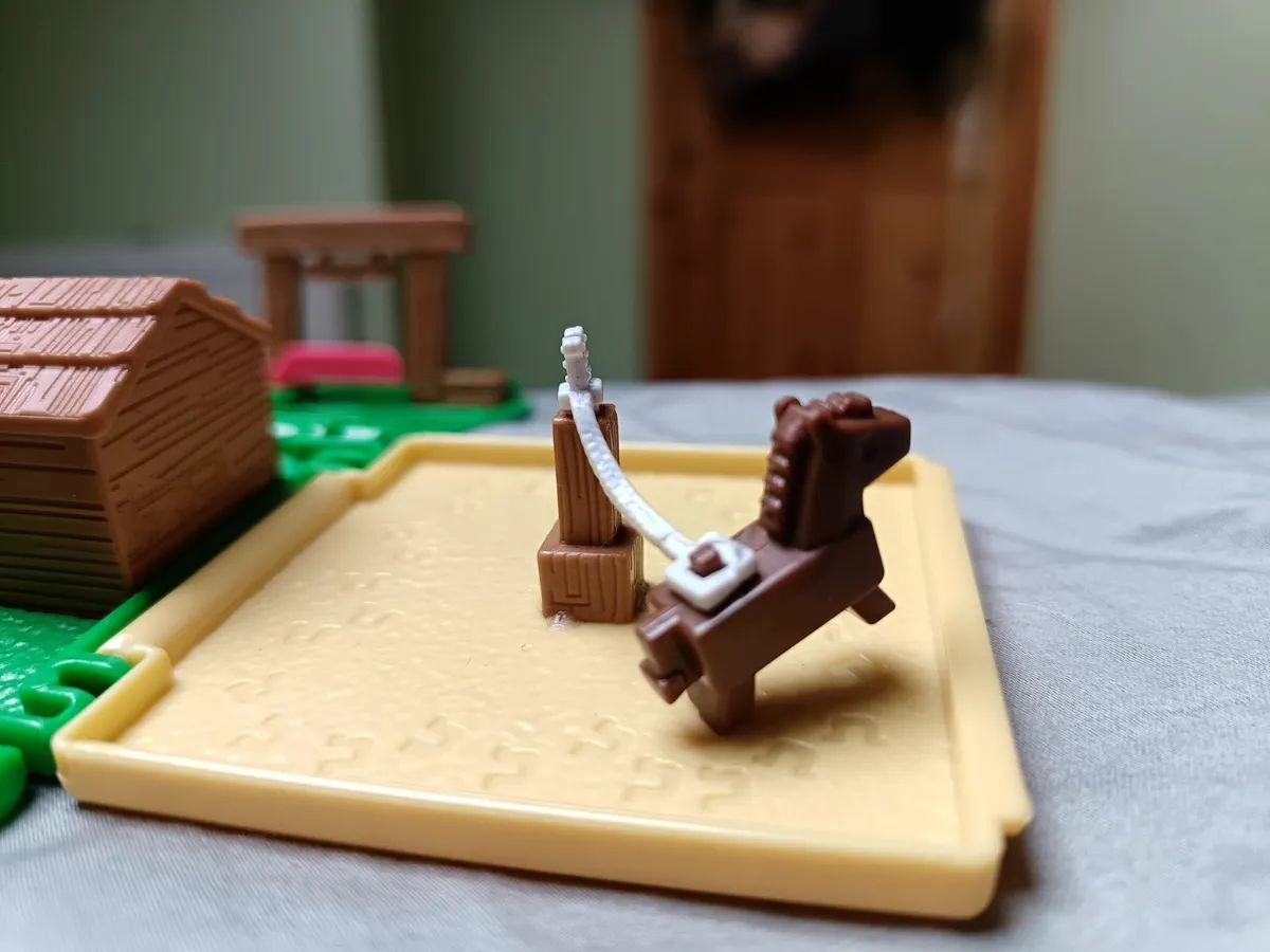 My Mini Mixieq's ranch play set - Image 3