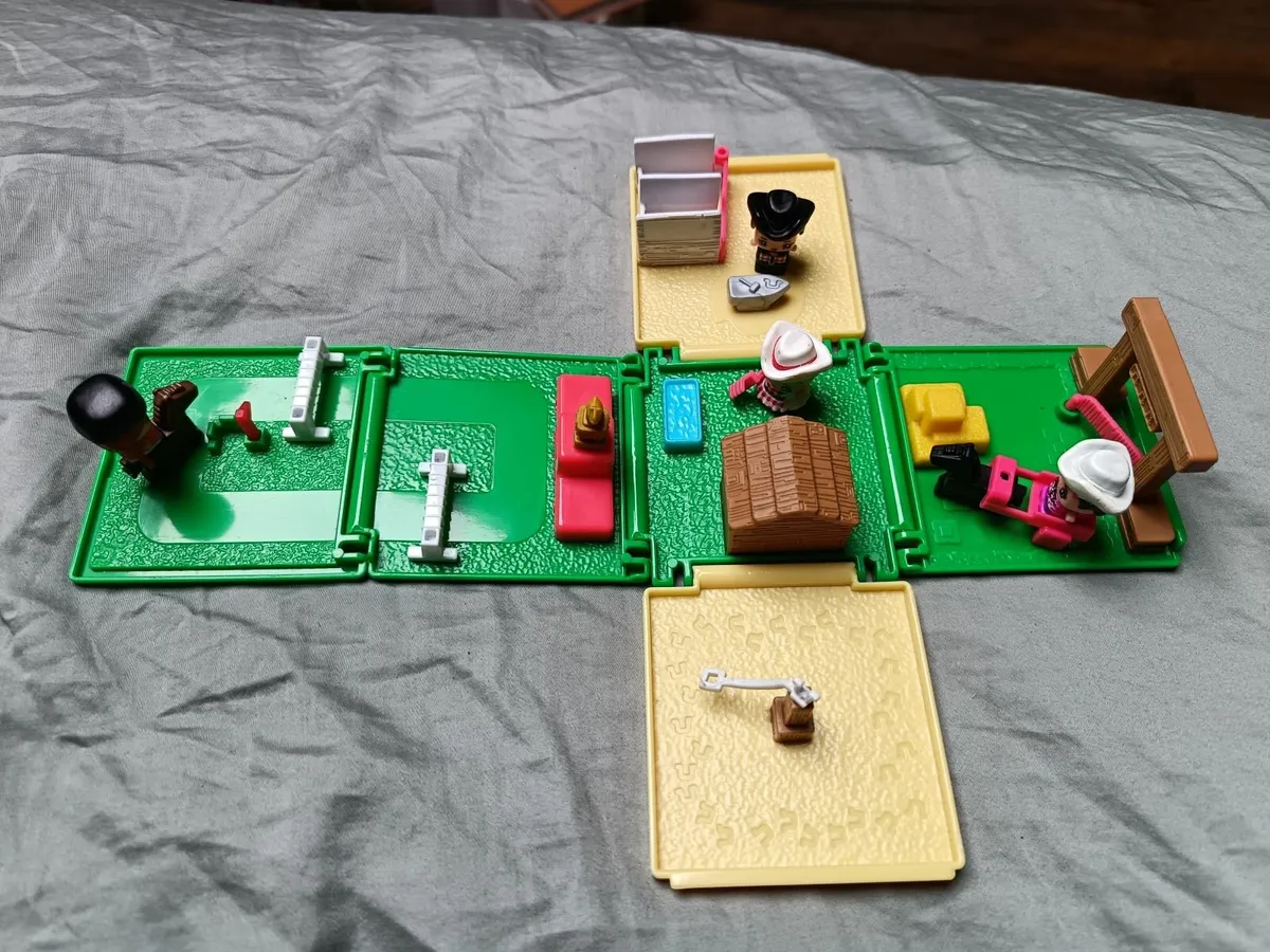 My Mini Mixieq's ranch play set - Image 1