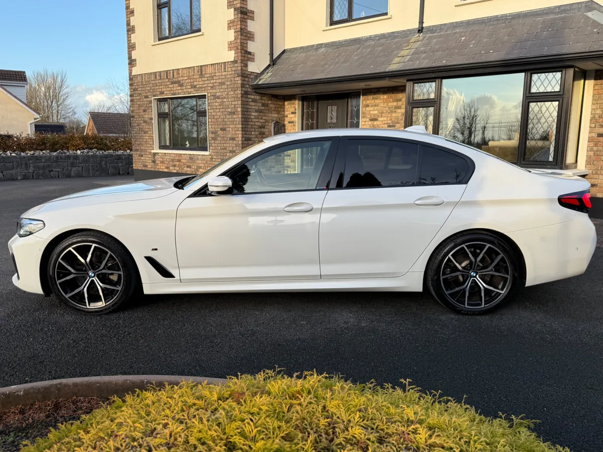 Immaculate 211 BMW 520d M-Sport! - Image 4