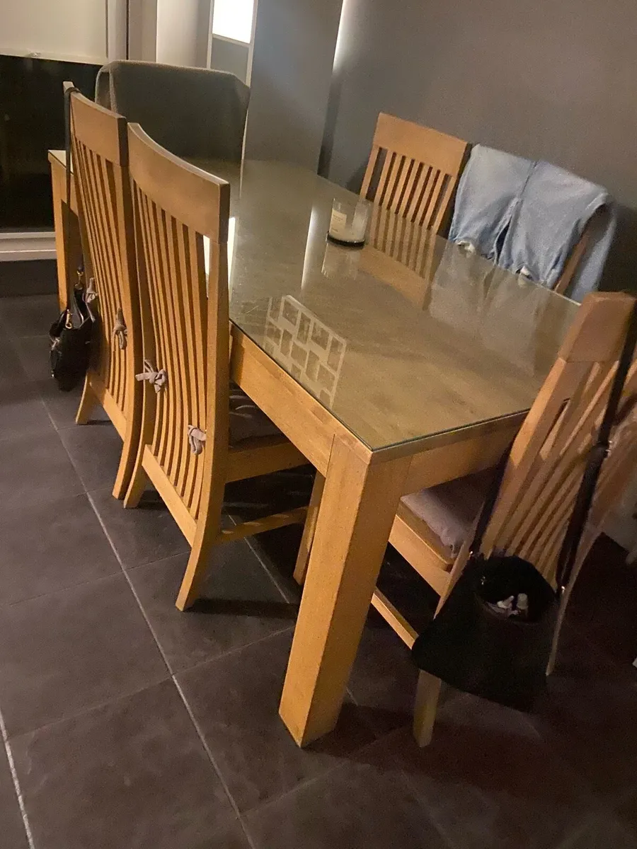 Dinning table and chairs - Image 1