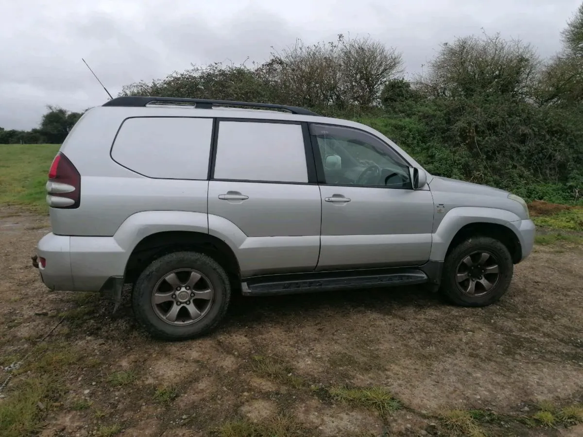 Land cruiser - Image 4