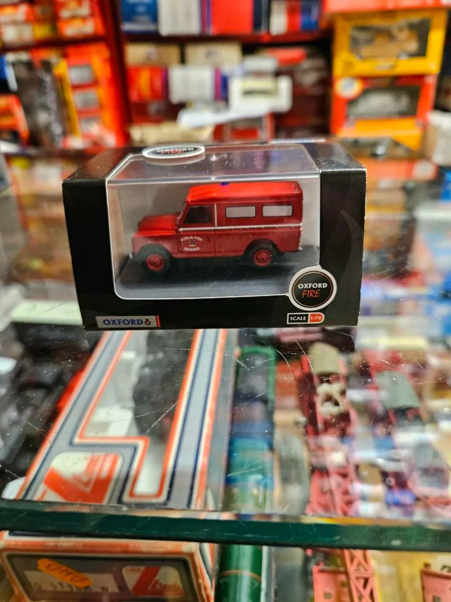 Corgi Oxford Landrover Dublin Fire Brigade - Image 1