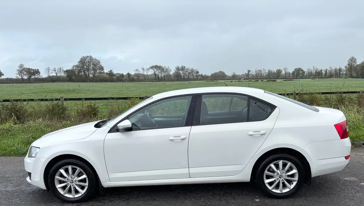 Skoda Octavia 1.6Tdi Comfort 2015 - Image 4