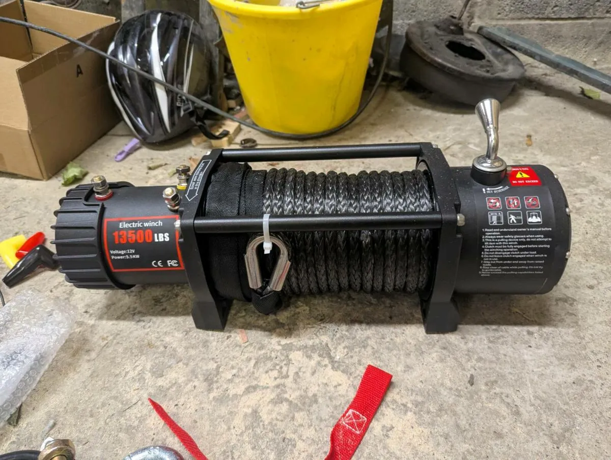 Winch (6.5 ton) for sale - Image 1