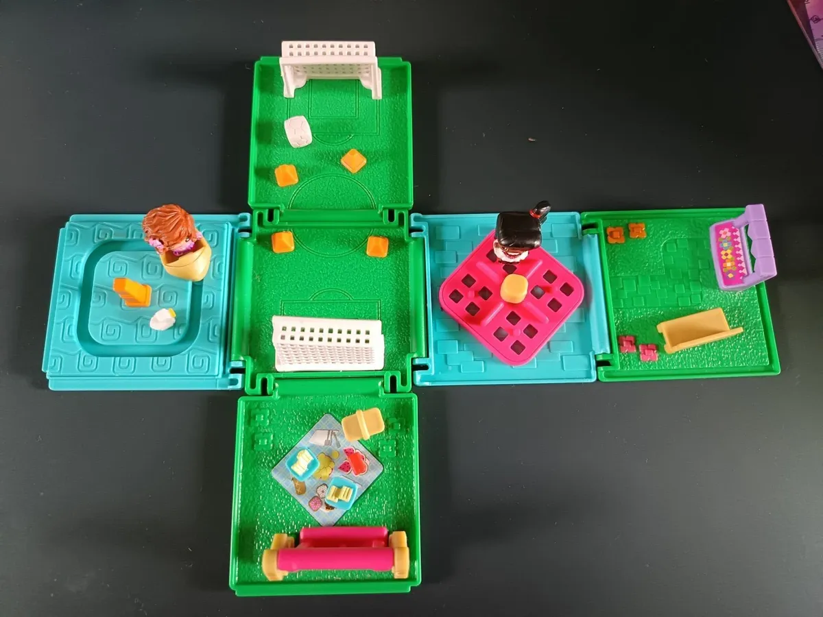 My Mini Mixieq's park play set - Image 1