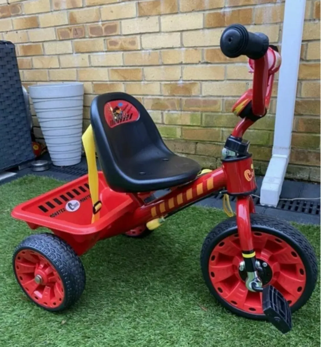 Monster bike like new