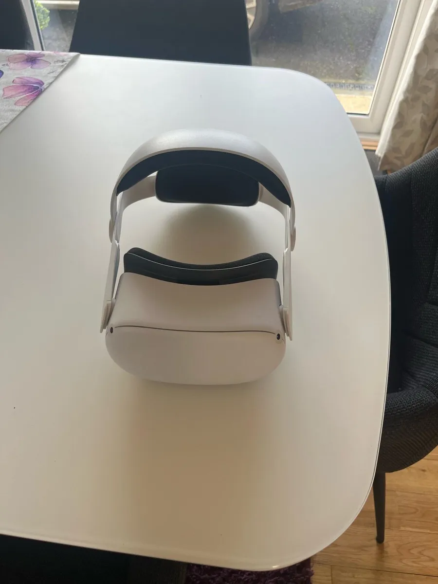 Meta quest 2 - Image 4