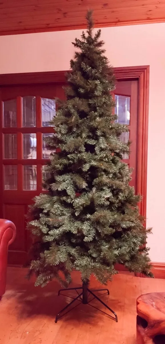 7ft 6in Artificial Eiger Christmas Tree (used). - Image 1