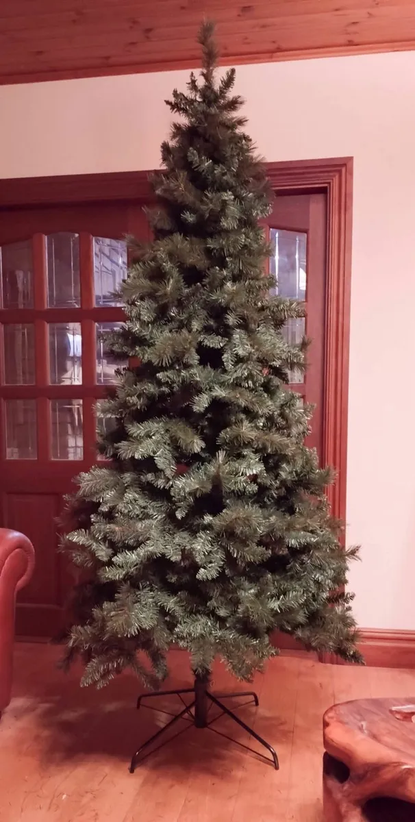 7ft 6in Artificial Eiger Christmas Tree (used). - Image 2