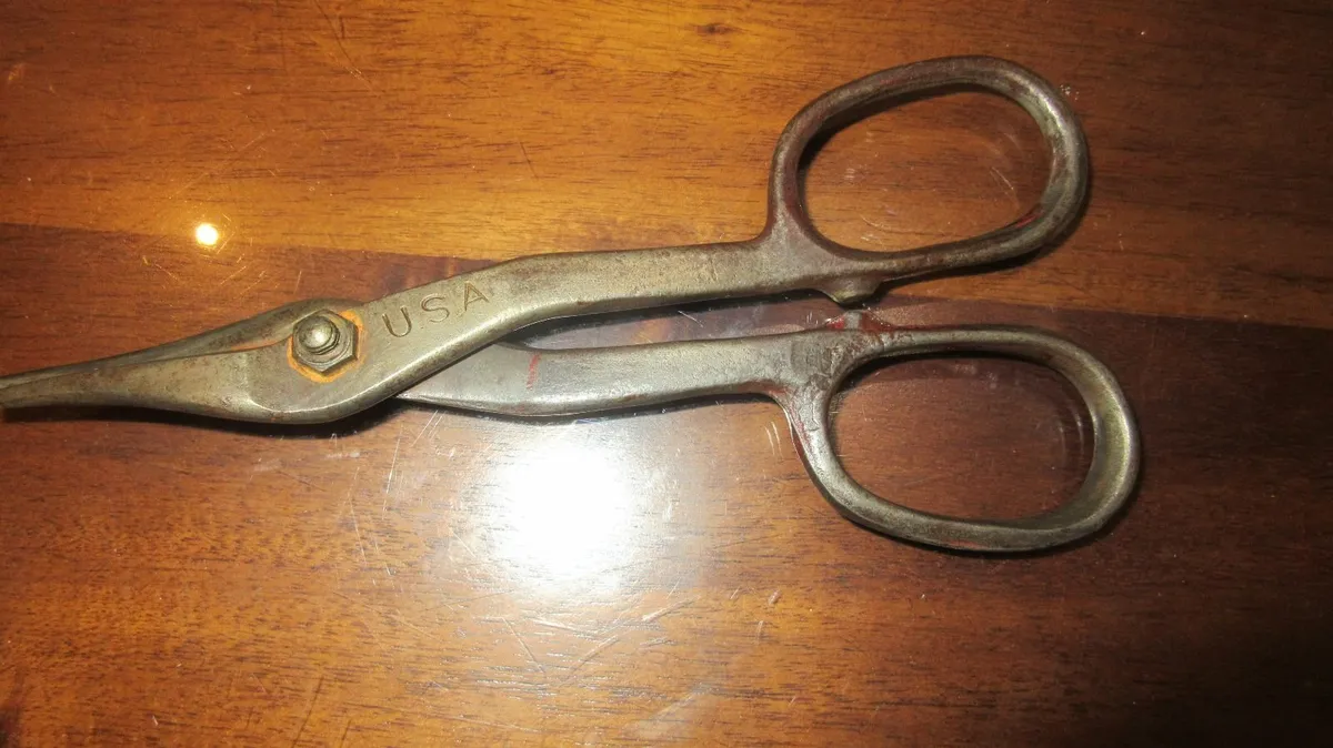 antiques vintage SNIPS tin cottage farm hen pub - Image 4