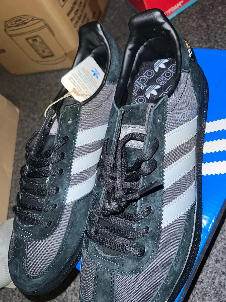 Adidas sneaker - Image 1