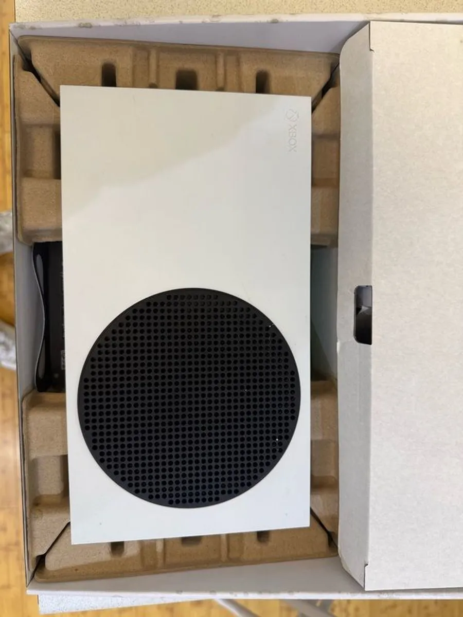 XBOX series S - Image 2