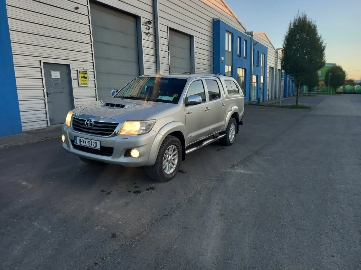 Toyota Hilux 2011 - Image 3