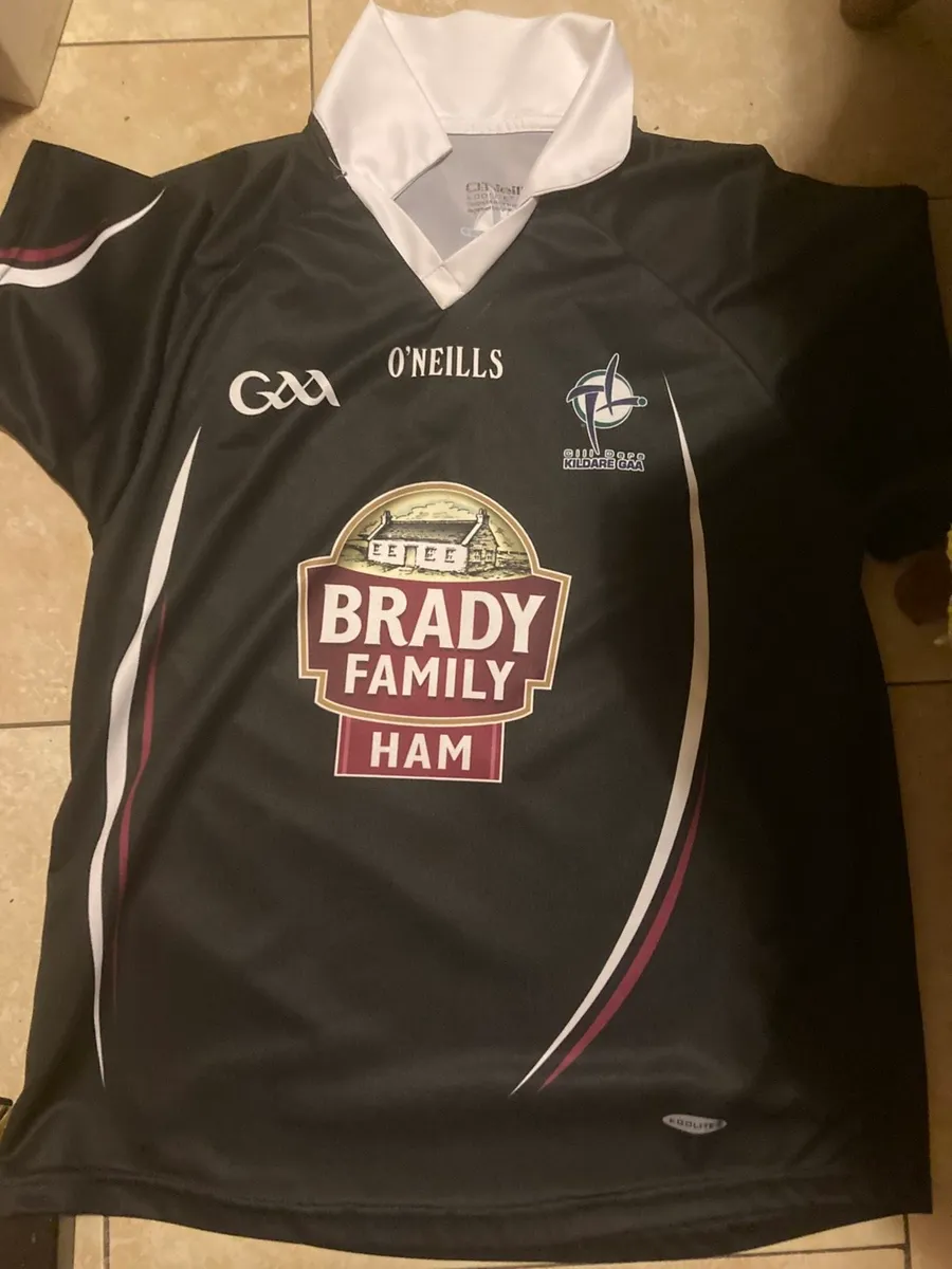 Kildare gaa Jersey free postage - Image 1