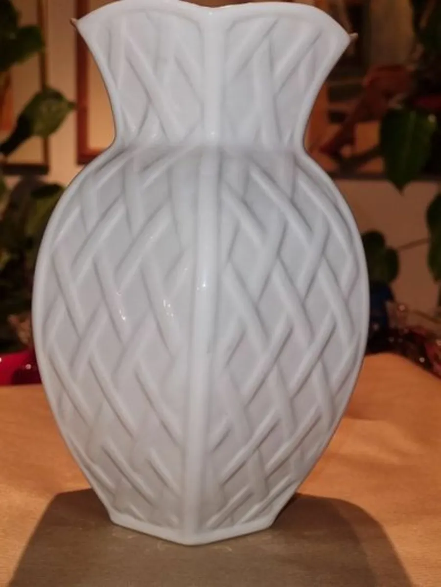 Belleek Vase - Image 3