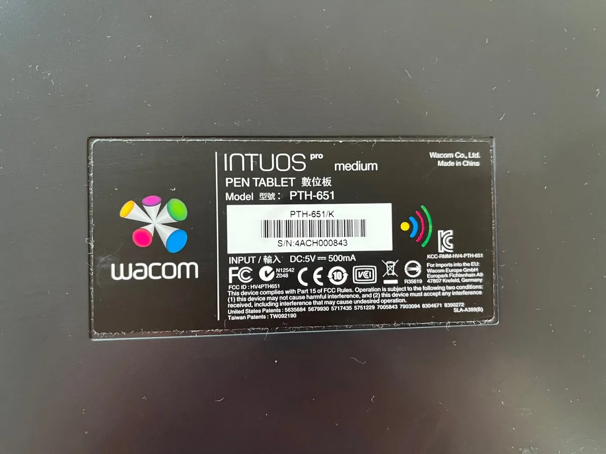 Wacom Intuos Pro Graphics Tablet - Image 2