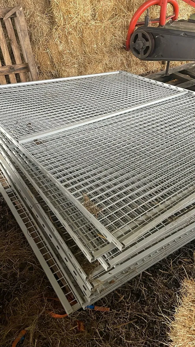 Mesh panels - Image 1