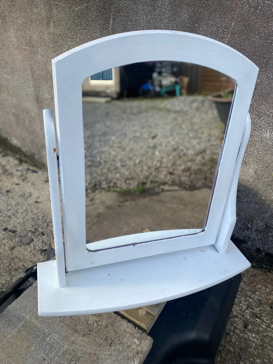 Dressing Table Mirror - Image 1