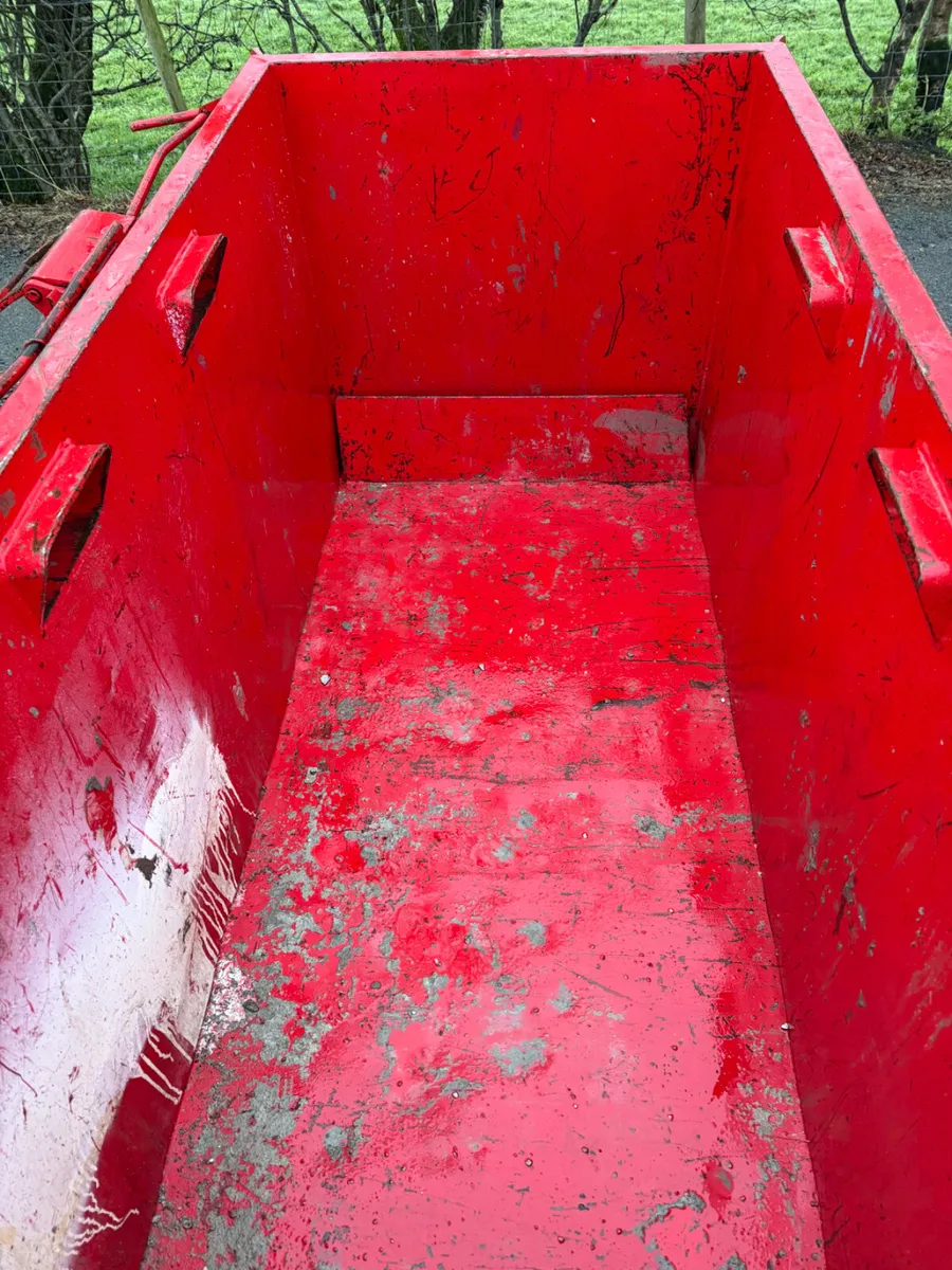 Drop Bottom Skip - Image 4